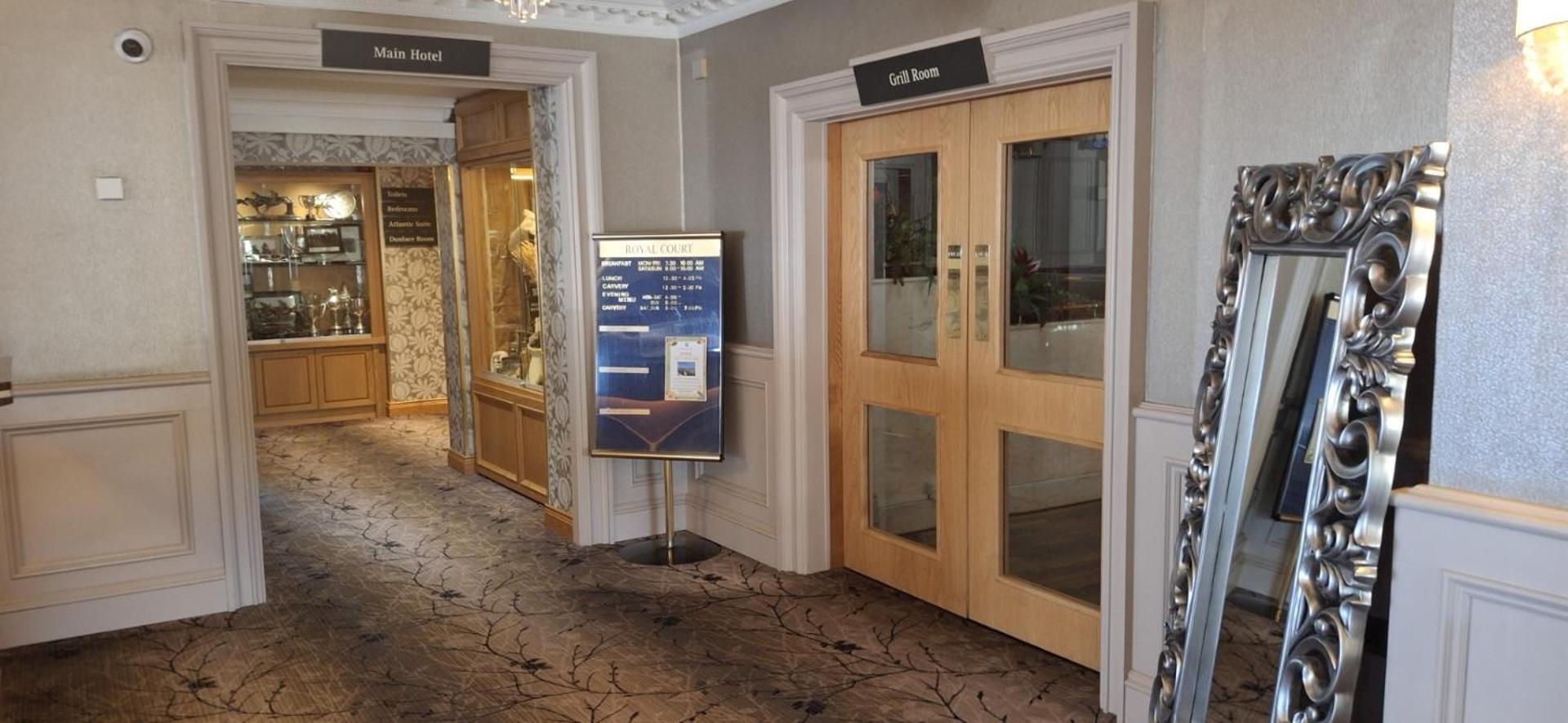Royal Court Hotel Portrush Luaran gambar